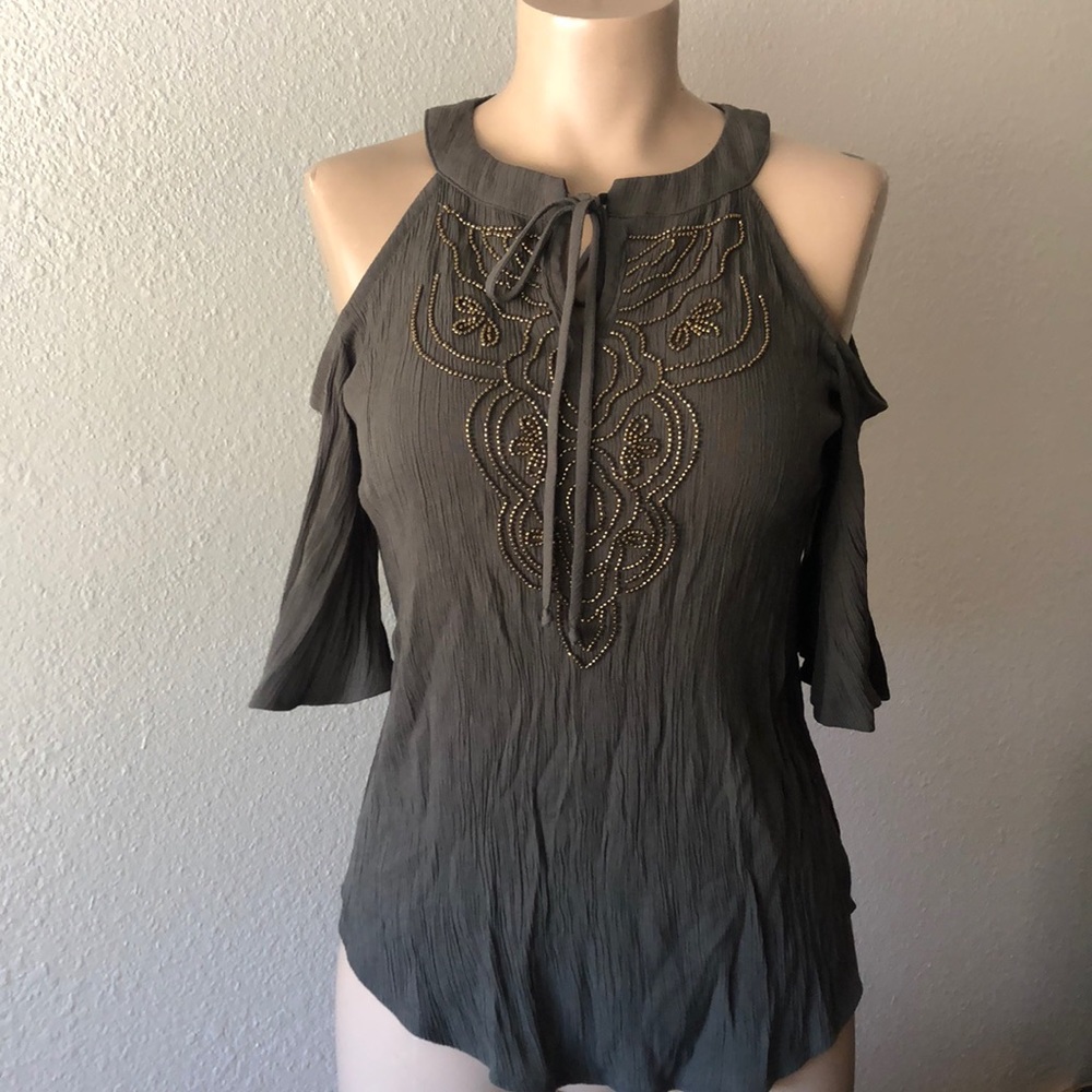 Off shoulder dressy top